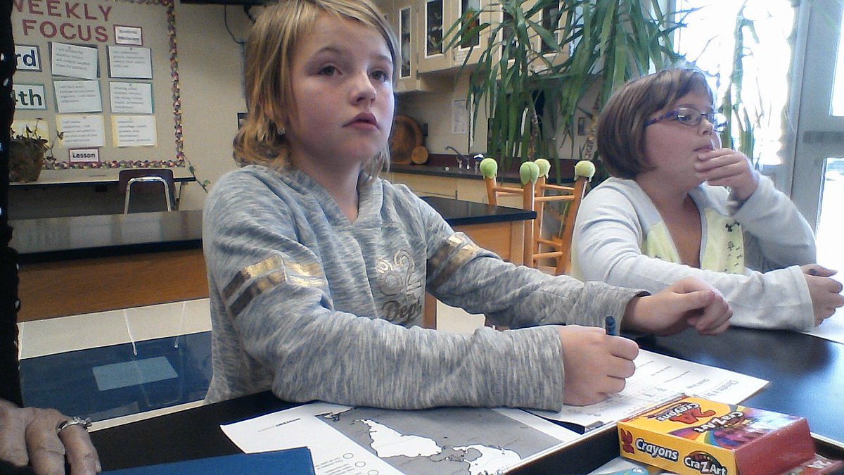 MrsGaucksClass's tweet photo. Learning how to create a climate maps.  #gespirates #futuremeteorologists https://t.co/lLDg0IxREY