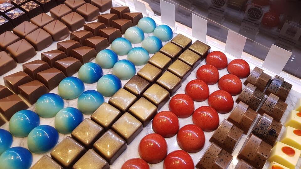 ferns_macarons's tweet photo. FREE ENTRY! don’t miss the incredible @ShrewsChocFest on the 18th-19th Nov, Shrewsbury Quarry! outstanding companies from around the country https://t.co/CNdhZeT5Vz