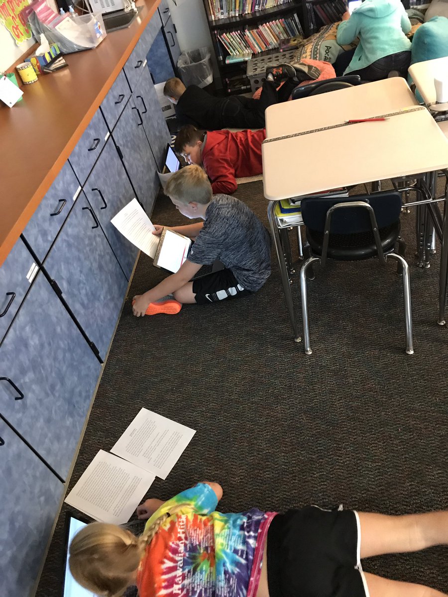 VaccaClassroom's tweet photo. Getting our SeeSaw on! Thanks Dr.Kilgore! https://t.co/Q2640fjeeI