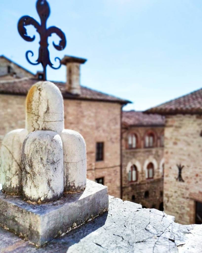 "Old places have soul"☺
.
Questa foto non è scattata con una reflex, ma con la doppia fotocamera di #WikoWim che riesce a creare questo eff…