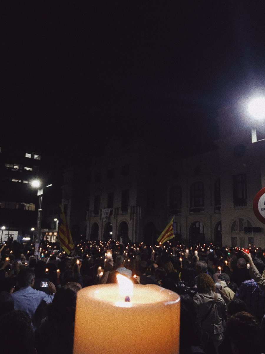 aranmtnez's tweet photo. #LlibertatJordis https://t.co/vISk247iDW