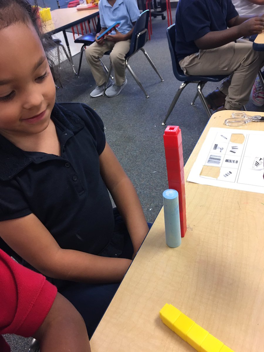 cottrell_mm's tweet image. Comparing concrete objects to set the foundation for comparing quantities! #mcwpln #mcwchallengeaccepted @McWhorterES