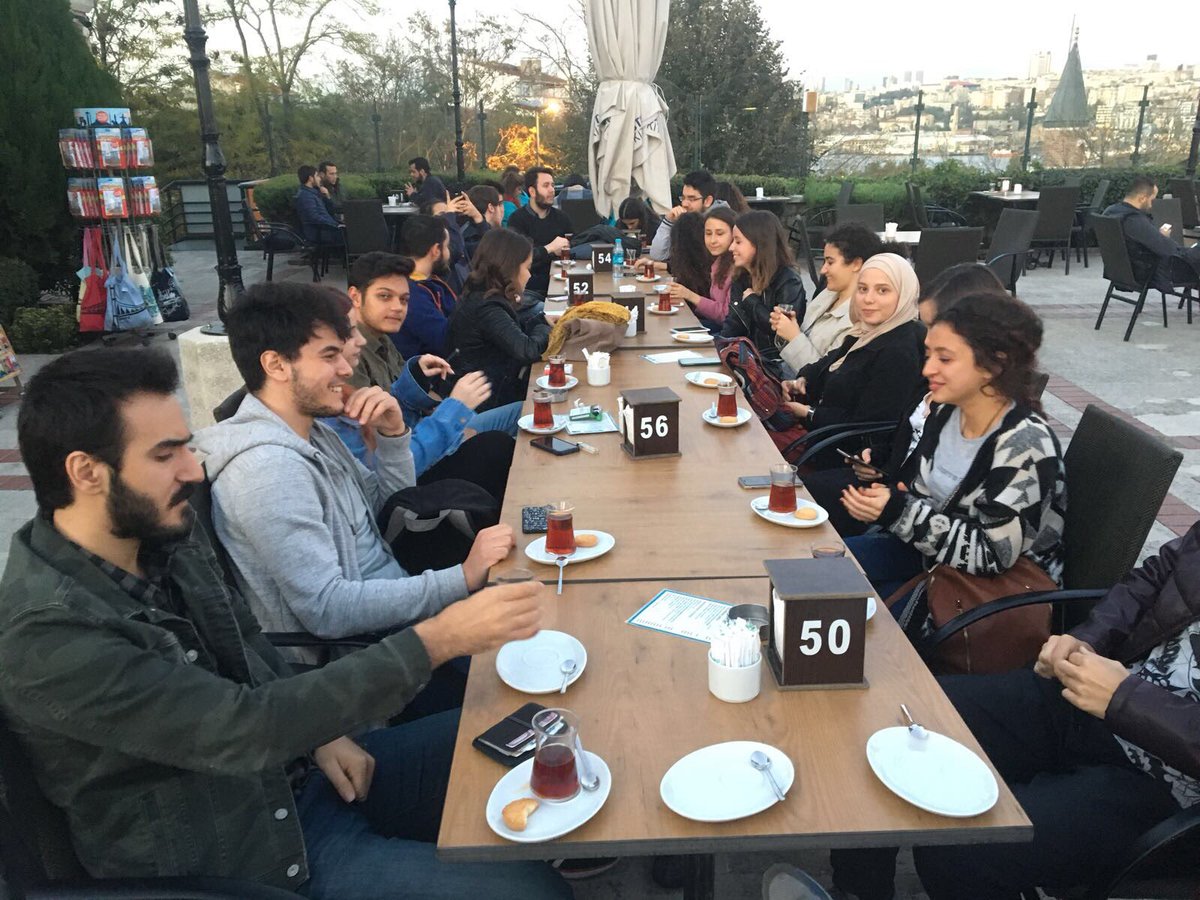 Gerçekleştirdiğimiz tanışma toplantımızdan kareler. Katılan herkese teşekkür ederiz. <a href="/khasedutr/">Kadir Has Üniversitesi</a>