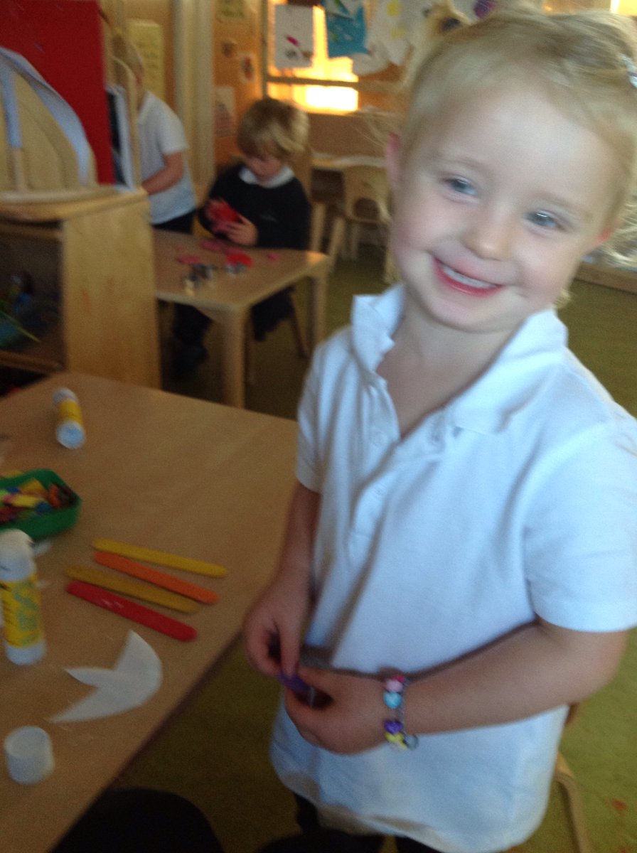 brightstarsrud's tweet photo. More Diwali activities from today at Bright Stars. #learningaboutfestivals https://t.co/QaZ0rWtSNf