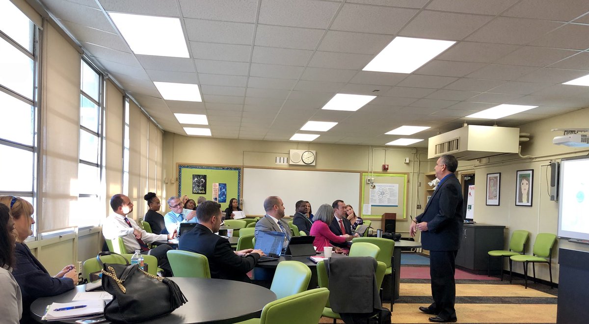 mdcps_profdev's tweet photo. Keeping safety at the forefront..Emergency response training. #Principal #Induction2017 #SafetyFirst @jldotres https://t.co/TMJfsqomru
