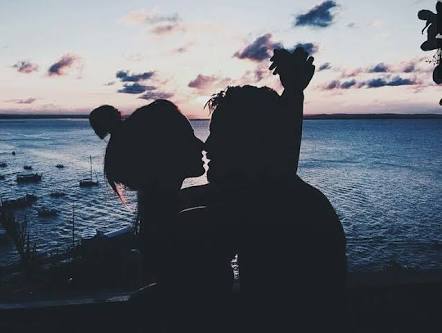 Blakegr42410698's tweet photo. Você é chata mas eu te amo,Feliz aniversário meu amor❤ @LaraTihanGrier https://t.co/Xq7iopn1p5