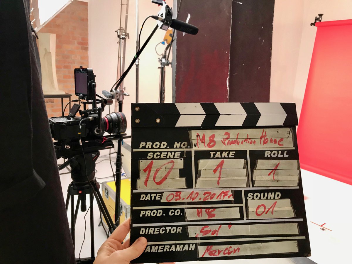 M8house's tweet photo. Kolejny plan filmowy już za nami, a teraz czas na zaawansowaną postprodukcję🚀 Szczegóły już niebawem!😍 Klikałeś już? https://t.co/ZlRFnihnXt https://t.co/ZqCPBb8ykZ