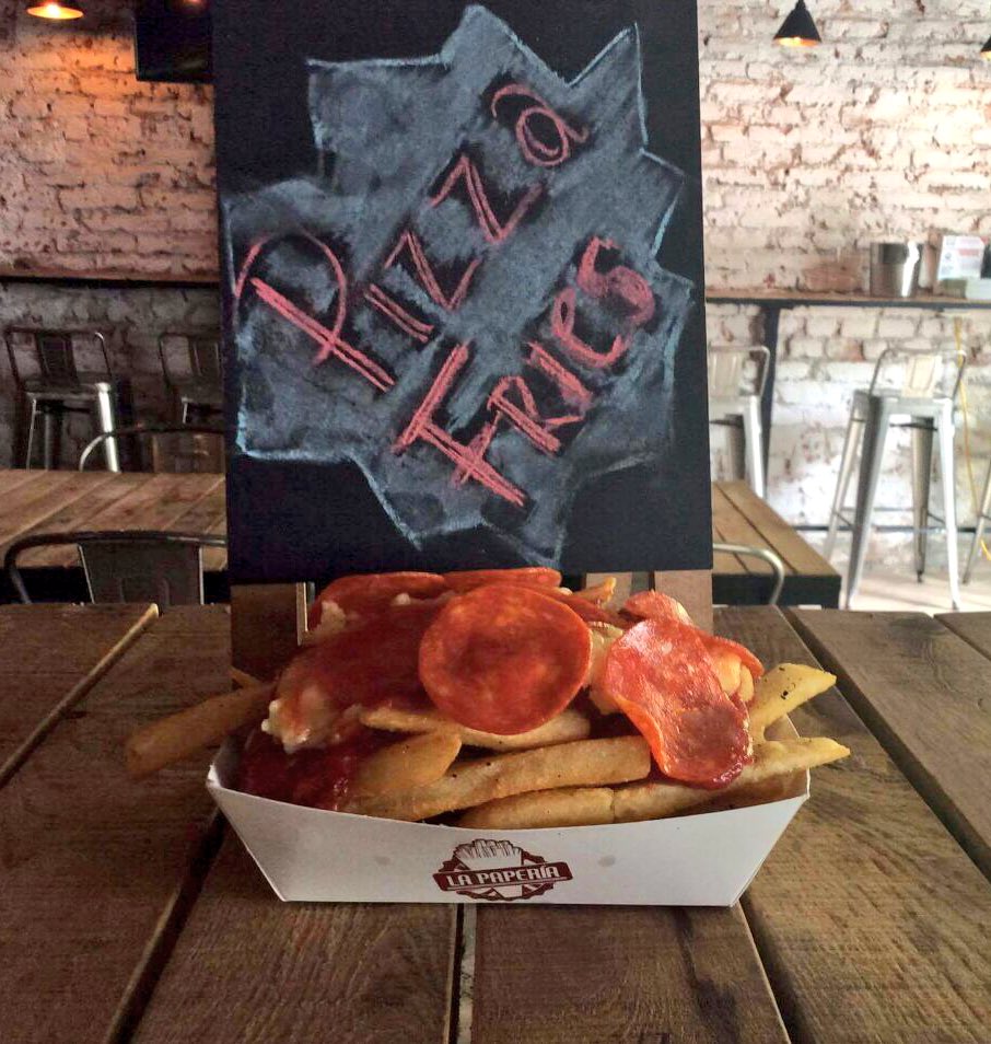 LaPaperia's tweet photo. Pizza Fries. #foodporn #FelizMartes https://t.co/8JajOp6h2W