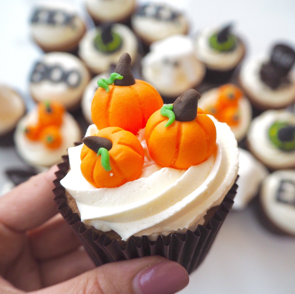 Halloween Baking has started 🎃 How cute are these little pumpkins 😍 #halloween #baking