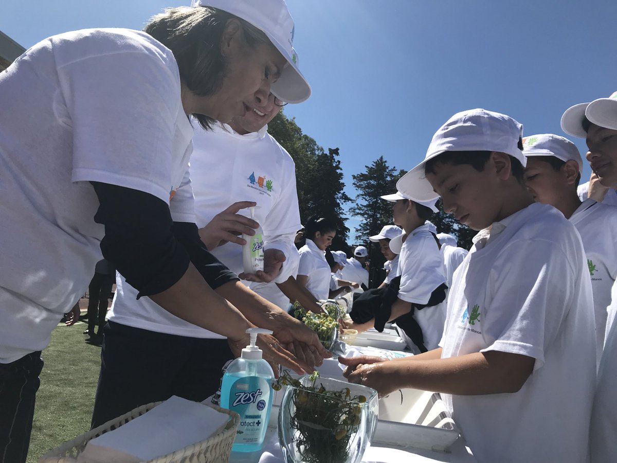 Zest_Mexico's tweet photo. Ellos ya están disfrutando de la frescura y  sensación de limpieza que te deja el nuevo #ZestAntibac. https://t.co/vqrjl9o5v8