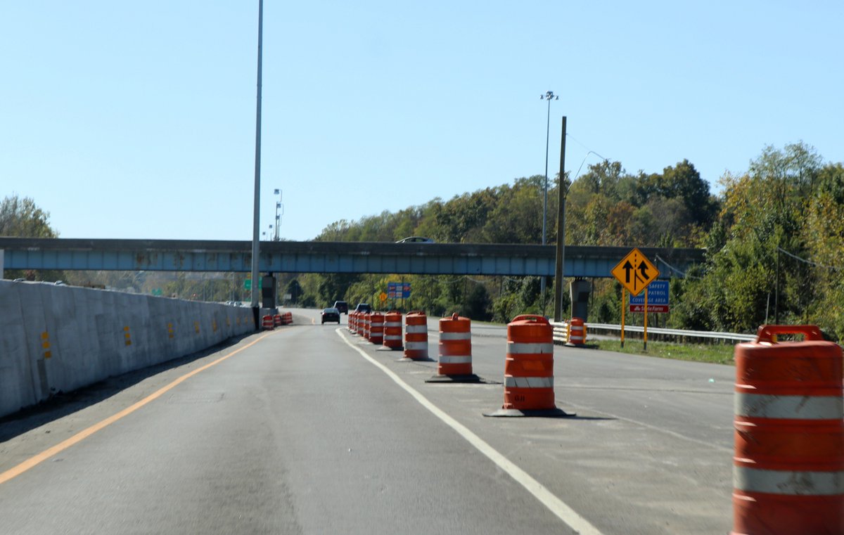 ODOT_Columbus's tweet photo. GOOD NEWS SR 315 DRIVERS: All NB lanes open by 5 AM Friday &amp; all SB lanes open by Saturday AM, weather permitting. #NorthSideMegaFix https://t.co/R6jX7jE5zs