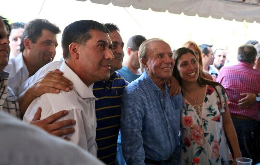 TeresitaMadera's tweet photo. Celebramos el #DíaDeLaLealtad con los fundadores del Movimiento Peronista: Los Trabajadores!!!✌✌✌ https://t.co/fsEMzAXKg0