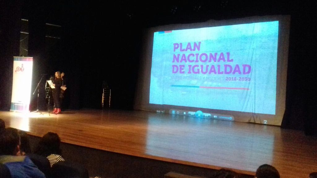 Muni__Lampa's tweet photo. #OficinaDeInfancia, #Programa4a7 y #ProgramaJefasDeHogar participan en el 6to Encuentro Regional del Programa 4 a 7 en Quinta Normal. https://t.co/H30GJAzEhW