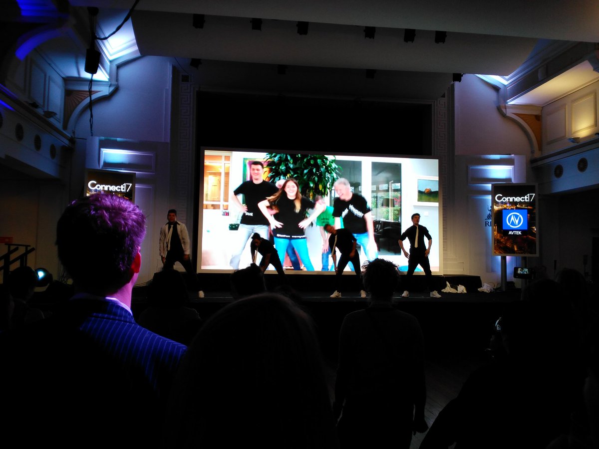 JennyBjorklof's tweet photo. Event tip: #dashmob what a fab way to engage sponsors, make them dance on video and show it at the event. People were shouting! #Connect17 https://t.co/CdtJcXOlTt