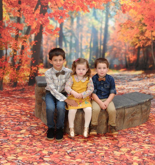 HelloJackBlog's tweet photo. Our @PortraitsDotCom photo session PLUS details on their FREE Halloween portrait event AND on an awesome giveaway!  https://t.co/e6nk5jXfT6 https://t.co/TwrRHuUva0