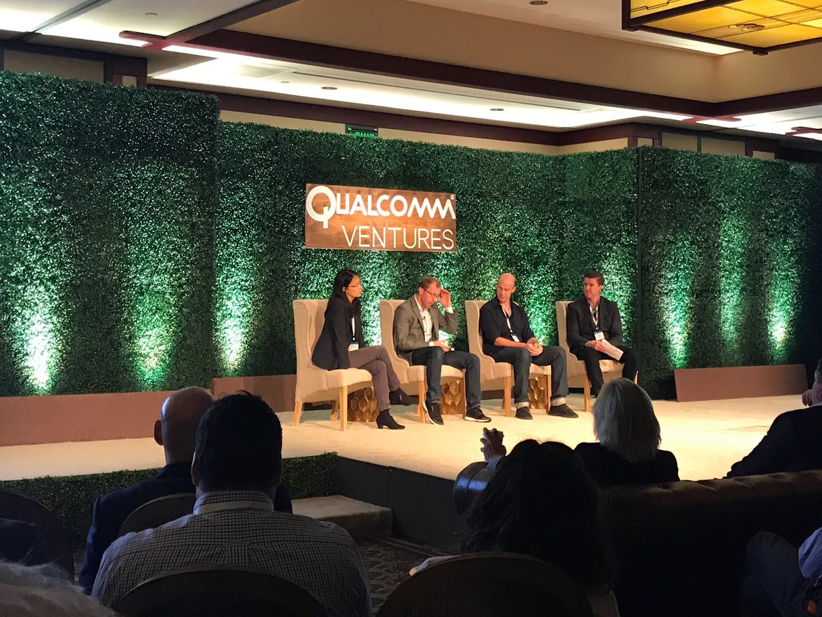 QuinnLi_VC's tweet photo. Great discussion of #IndustrialIoT. Thanks to Marianne Wu (@GE_Ventures), Jeffery Torrance (@qualcomm), @sircoolio and @peggen #CEOsummit2017 https://t.co/0GK5qyPlct