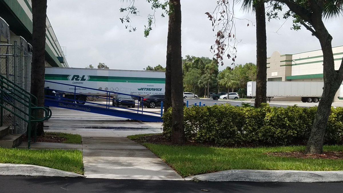 MDSuppliesS's tweet photo. TY #ResourceServices #SouthFlorida for your hospitality last week.
We look forward to working closer together on #MedicalSupplies. https://t.co/JY8vc3Ewcz