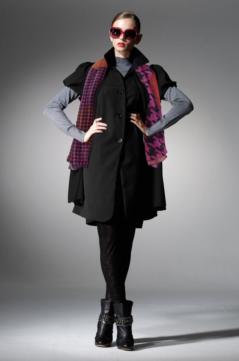 1marquerink's tweet photo. Dressed to kill, our femme fatal, pairs with #Houndstooth #PinkYarrow from #Marquerink, a clear statement. https://t.co/DOO9QIf4jM
