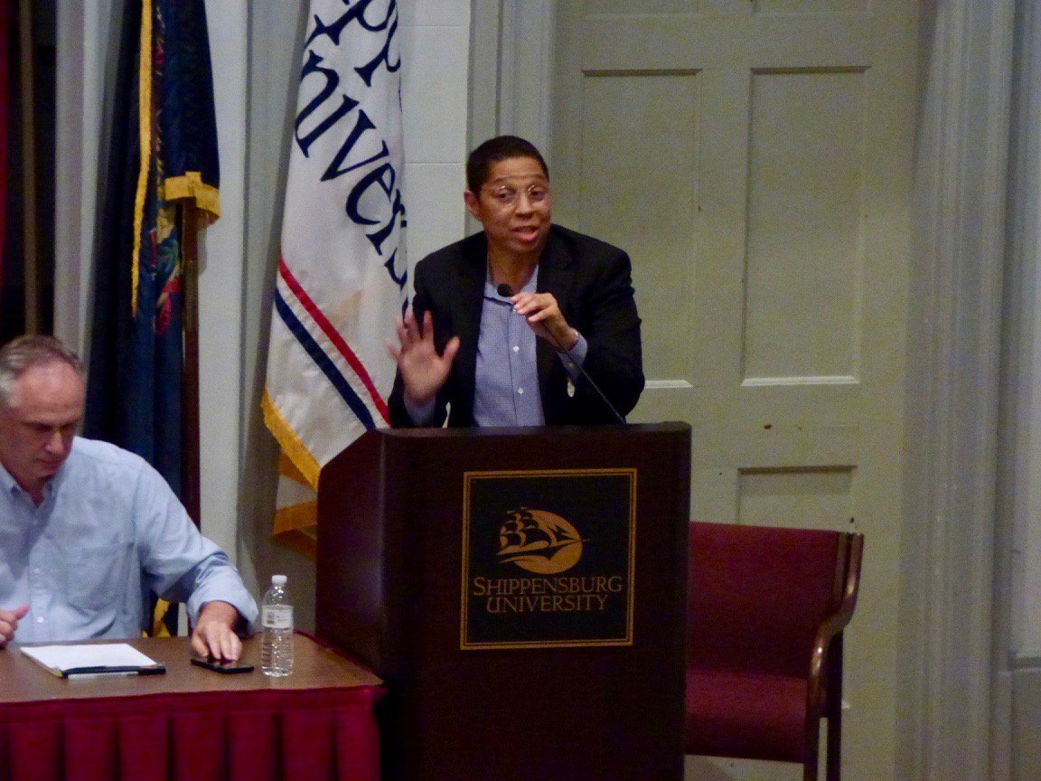 2017 CRJ Symposium - Immigration: America the Melting Pot? moderated by Professor Stephanie Jirard.