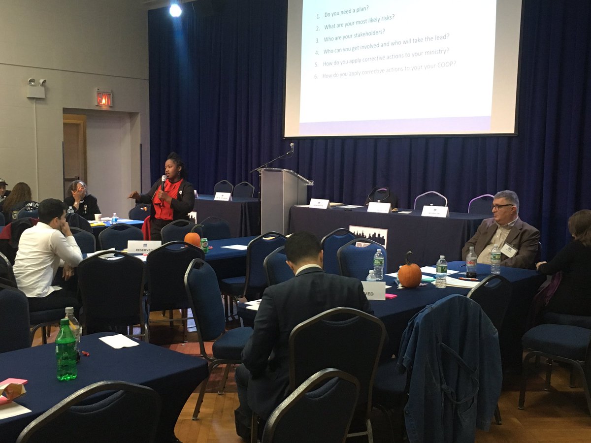 NYDISnet's tweet photo. Workshop: Writing a Continuity of Operations Plan (COOP) with Tashonda Haugabrook & @AliGheithNYC. #FSCPP2017 #COOP https://t.co/aqEhYs1mwT