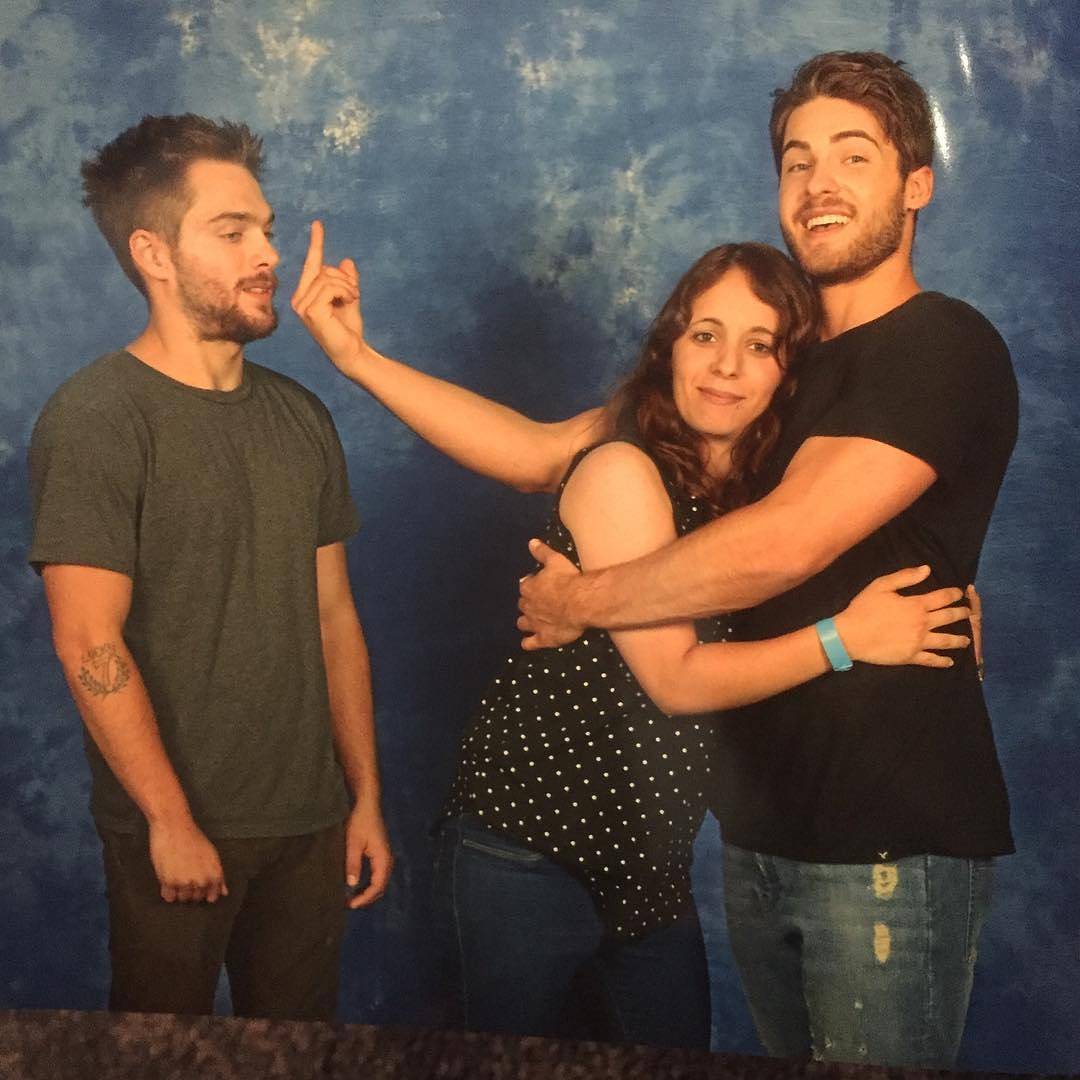 theosliamanchor's tweet photo. Dylan is jealous!
And Cody is enjoying it!
Haha !
Boyfriends goals!
#Thiam #chrisberry #TeenWolf https://t.co/F54CzzeRLr