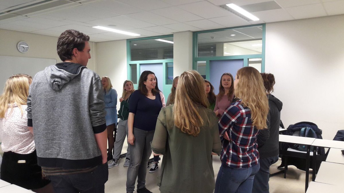 <a href="/HvA/">Hogeschool van Amsterdam (HvA)</a> <a href="/wmsiebrecht/">Marieke Siebrecht</a> <a href="/AnnaHoogenkamp/">AnnaHoogenkamp</a> <a href="/HvA_Ergo/">HvA Ergotherapie</a> En klaar voor opendag 14-11 met #verpleegkunde training <a href="/AnnaHoogenkamp/">AnnaHoogenkamp</a> voor studentvoorlichters