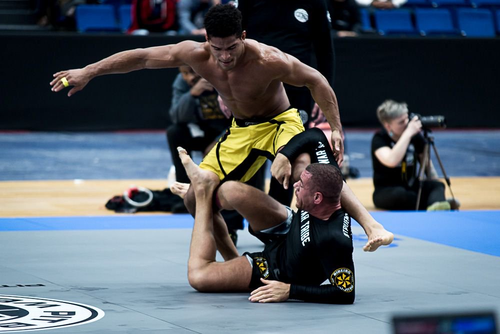 JiuJitsustyle's tweet photo. Mahamed Aly x Rafael Lovato Jr. #ADCC2017 #bjjstyle https://t.co/brlJ5yjGae