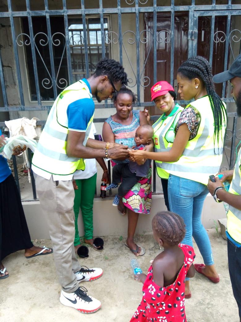 Xuckaponch's tweet photo. World polio oral immunization. ..day 4 issa wrap!😁
#ServingOurCommunities 
#rotaryclub 
#rotractor
#endpolionow https://t.co/4S08rOnMWQ