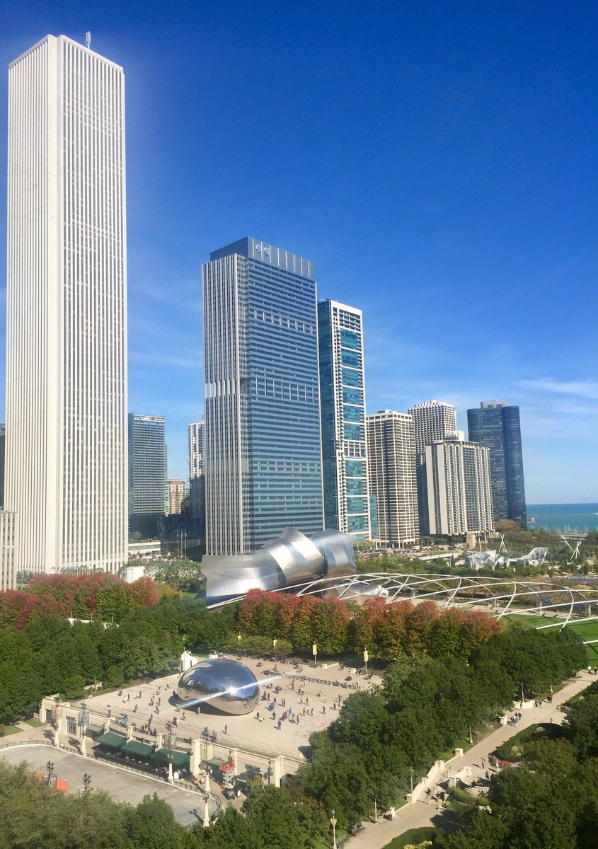 AdrianJTapping's tweet photo. What a great place for lunch and to see the view @CindysRooftop #chicago #PCIAM17 https://t.co/pyBcfaeRrx