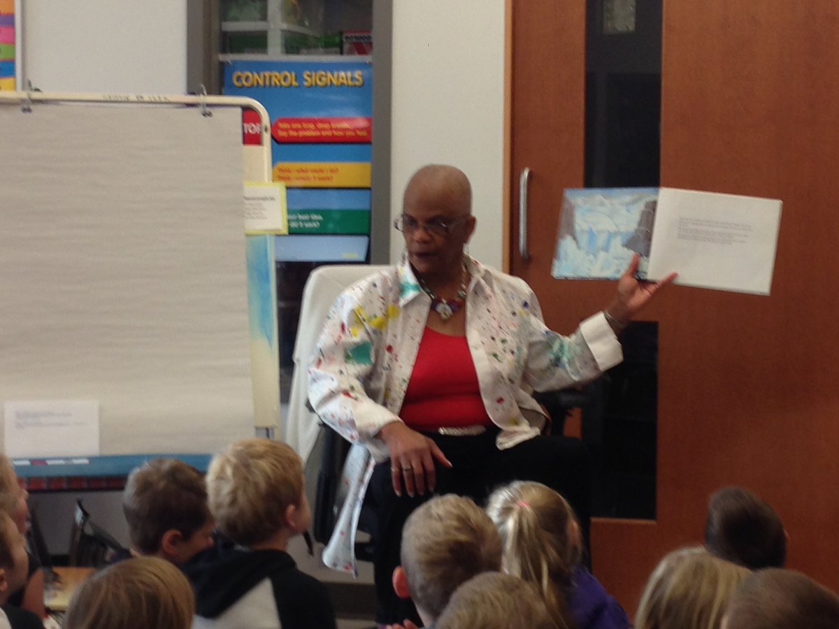 ssrsbba's tweet photo. Thank you Patricia Watson for reading a story about Icebergs with our grade 2 students. https://t.co/cUotsgU6JQ