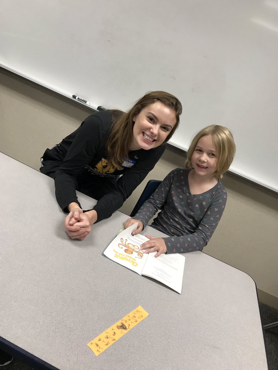 UMMVolleyball's tweet photo. Had so much fun visiting and reading with the MAES 2nd graders this morning 📚☺️🏐 #LoveToRead #KidsAndCougs https://t.co/p4lirYXbBx