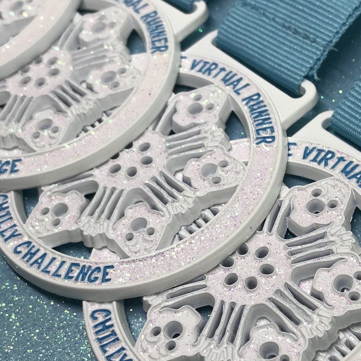 deft_football's tweet photo. Get some glitter in your life with November’s #chillychallenge supporting @josiesdragonfly ❄️❄️❄️ #vrunner #ukrunchat #runchat https://t.co/wYqZtSxn7v