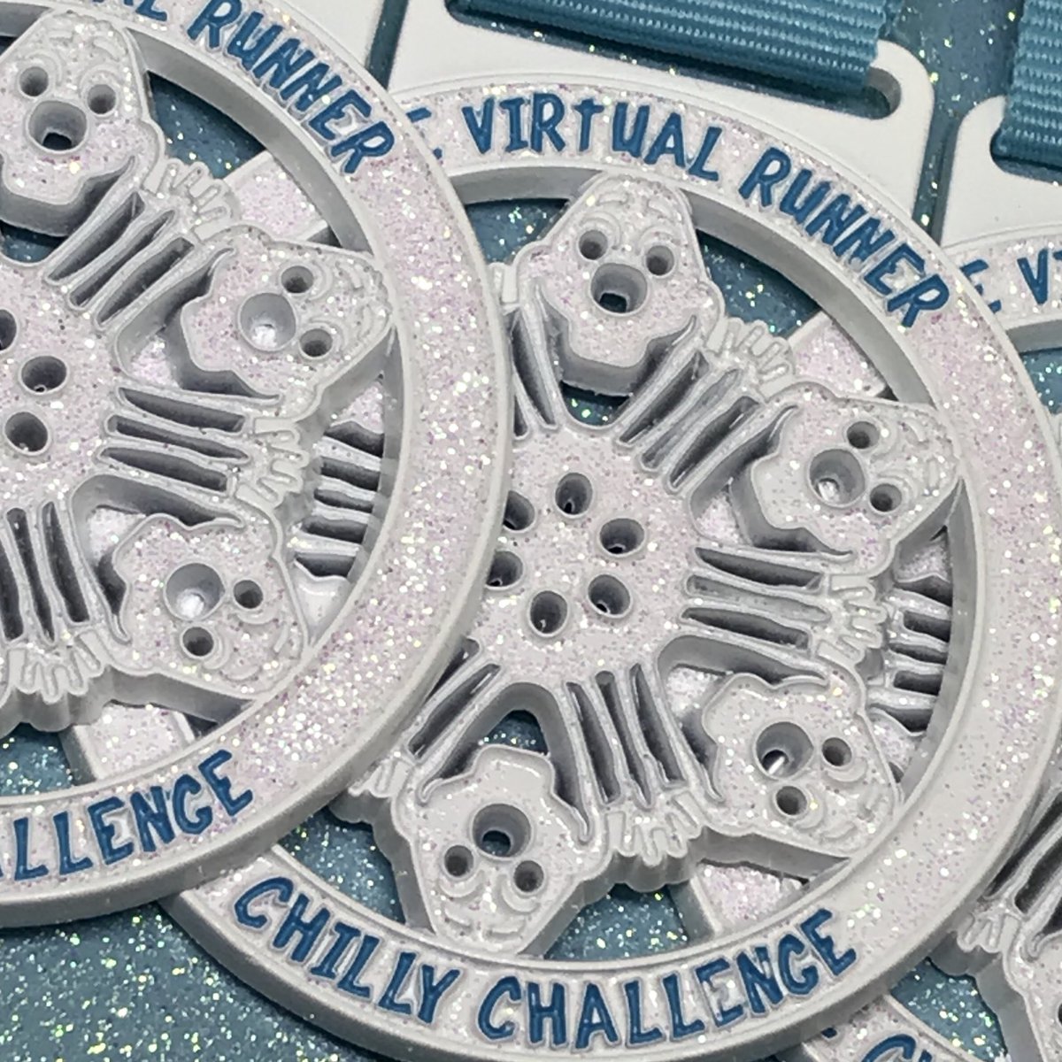 deft_football's tweet photo. Get some glitter in your life with November’s #chillychallenge supporting @josiesdragonfly ❄️❄️❄️ #vrunner #ukrunchat #runchat https://t.co/wYqZtSxn7v