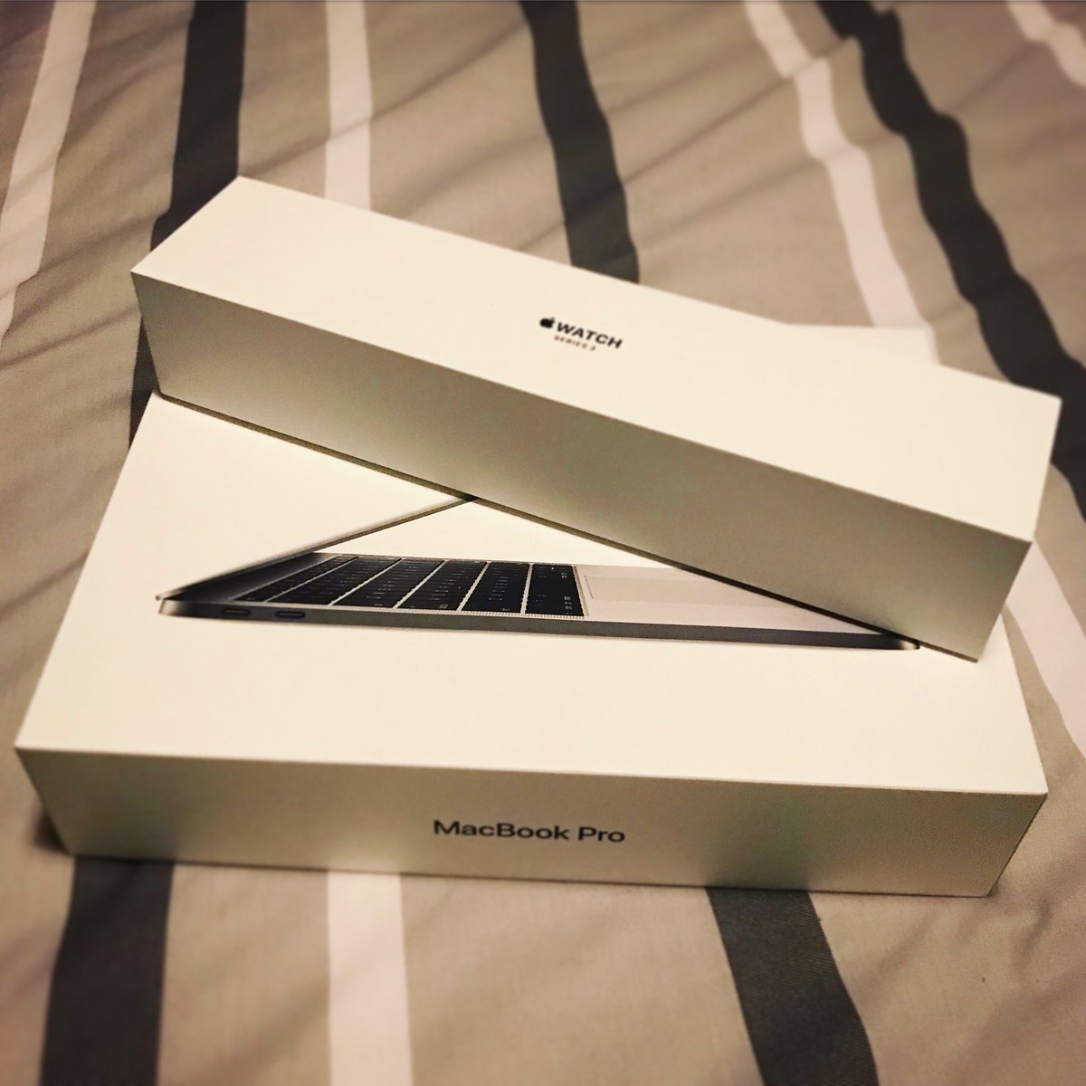 AidenTallant's tweet photo. These past two weeks have made me a happy ICT geek 🤓 #AppleTech #MacbookPro #iWatchSeries3 #ICTGEEK #welcometomyapplefamily https://t.co/OXgh9nOcR2