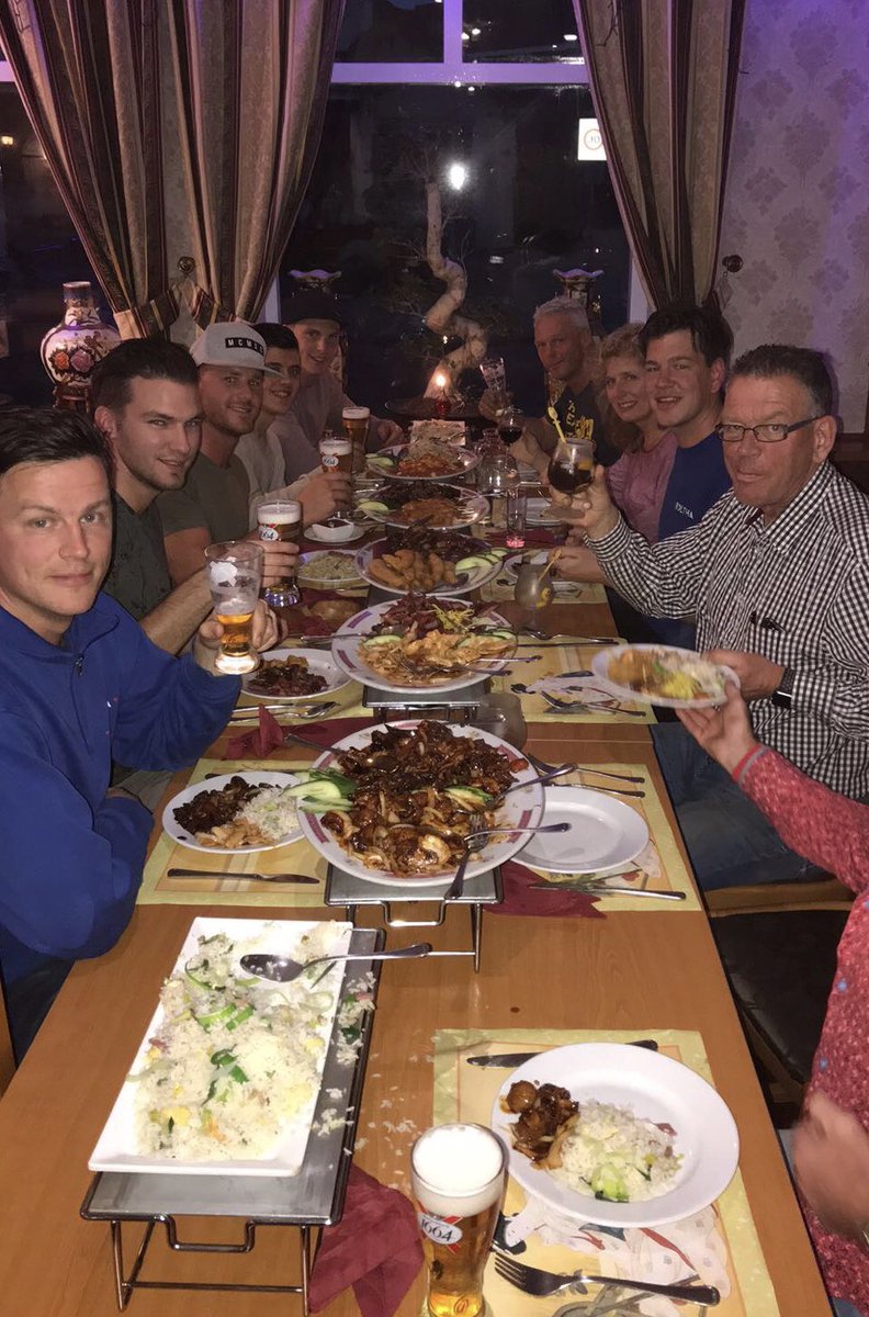 BolthaBV's tweet photo. Dagje lelies kijken met de Boltha’s. Eind van de week starten we met rooien. #lelieoogst https://t.co/ykHGDHtiNY
