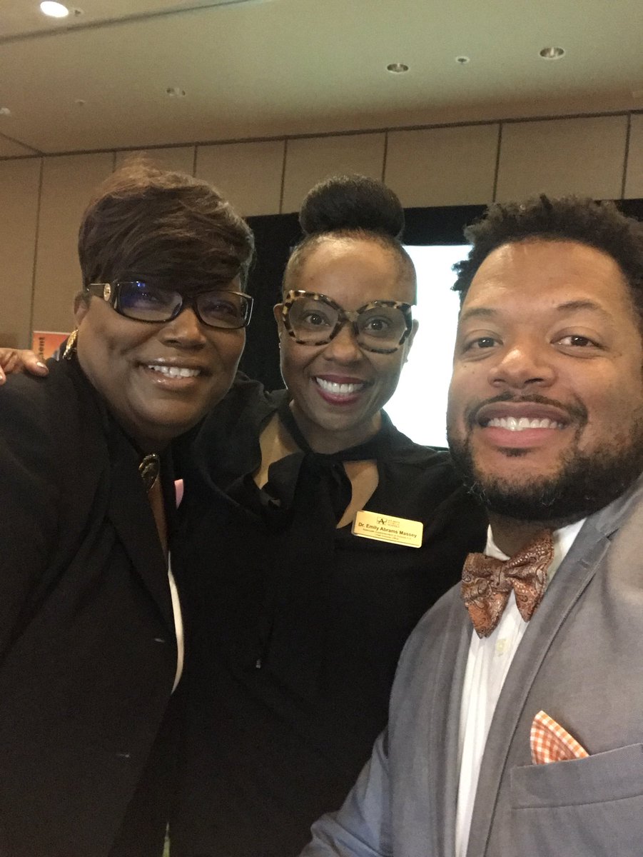 docdrewlovett's tweet photo. @APSDunbar_elem & @APSBenteen leaders with our dynamic @DrEmilyAMassey at state ILC conference. Learning more about how 2 move kids ππ½! https://t.co/0MCuNmrrk1