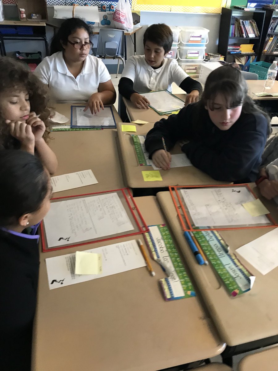 MrsLyon_'s tweet photo. Critiquing and grading open responses in math! https://t.co/miLYGZIRl8