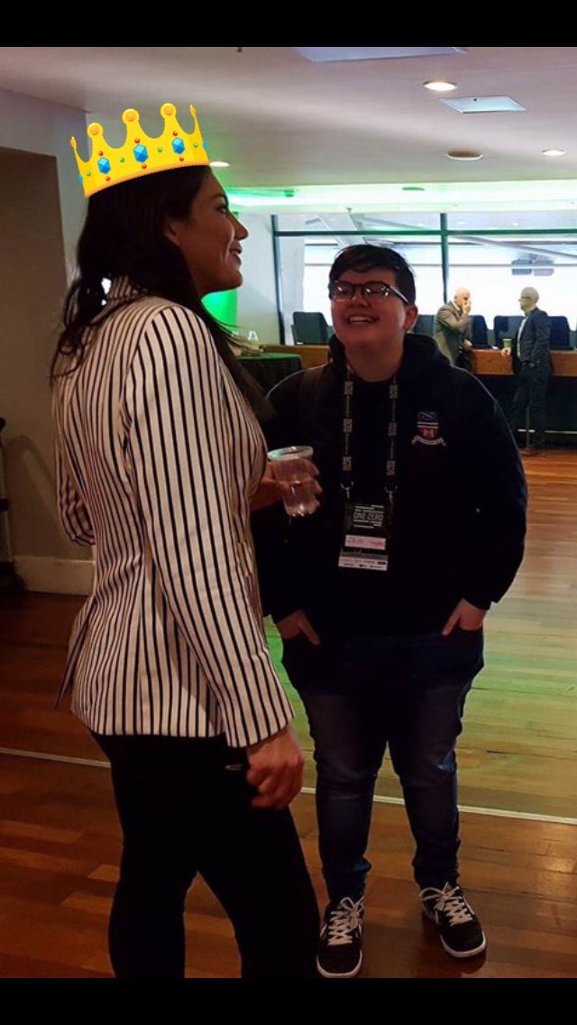 Ellenjhc's tweet photo. That face you make when you're casually chatting to your idol/favourite sports person. Thanks again @hopesolo #PureAdoration #OneZero https://t.co/KFLKLuP4GM