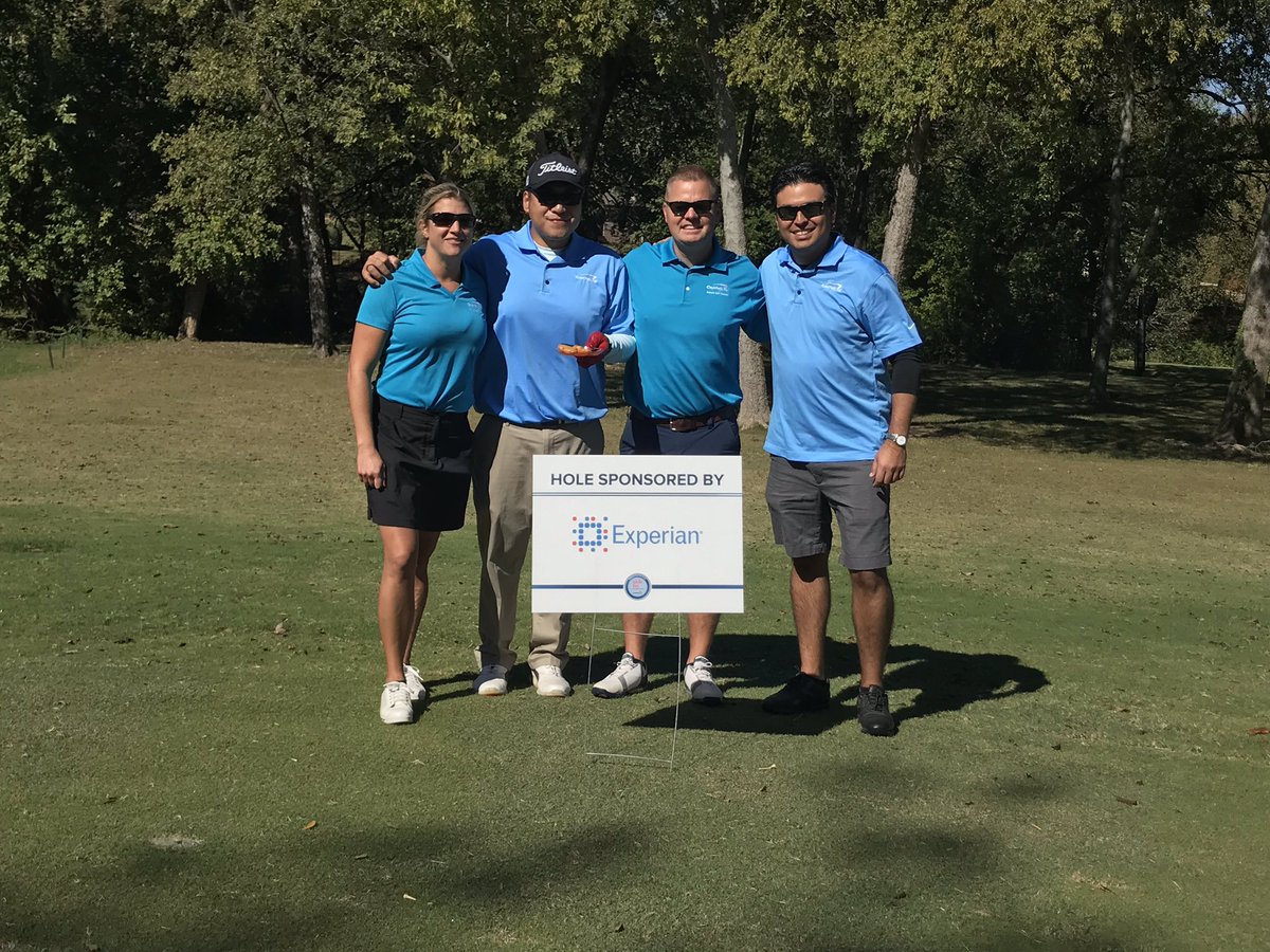 blake_benton's tweet photo. Capital One Golf Classic for @GirlsIncDallas 😎#TeamWork #OneExperian https://t.co/myiXd1VA2Q