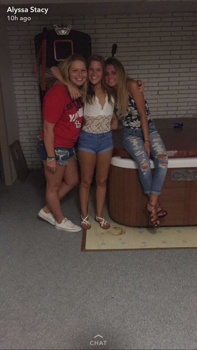 Tay_stamp's tweet photo. Happy birthday @astacy14!!!! Can’t wait to catch up this weekend🍹❤️ https://t.co/FG2x0Jwu6e