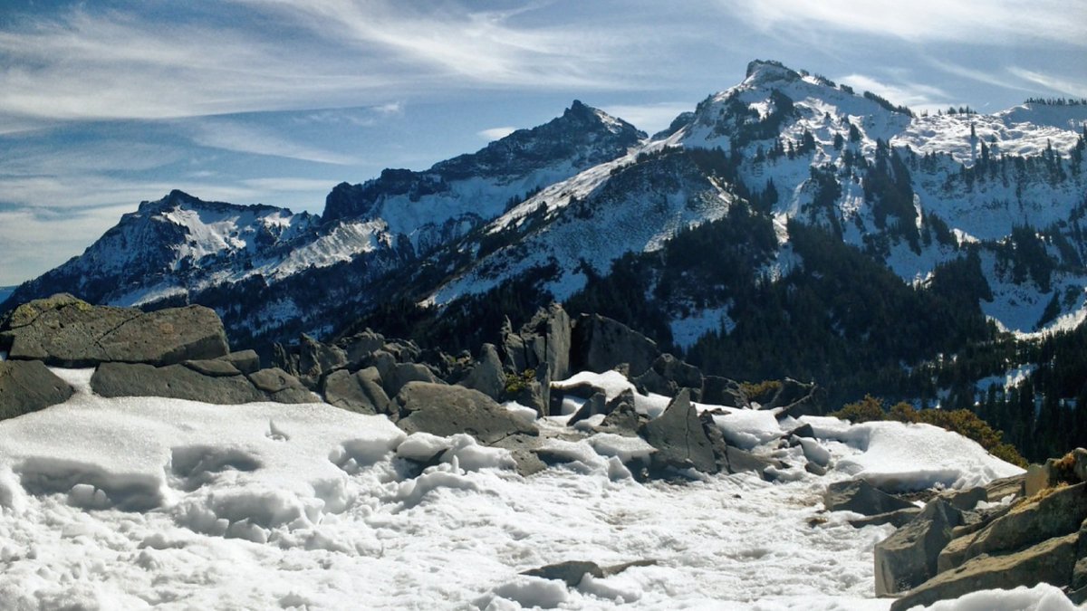 TKoutside's tweet photo. 3 trips in a month... Yeah I've been a little obsessed with the #TatooshRange lately. #neverstopexploring #pnw https://t.co/7bkQ5hjX4m