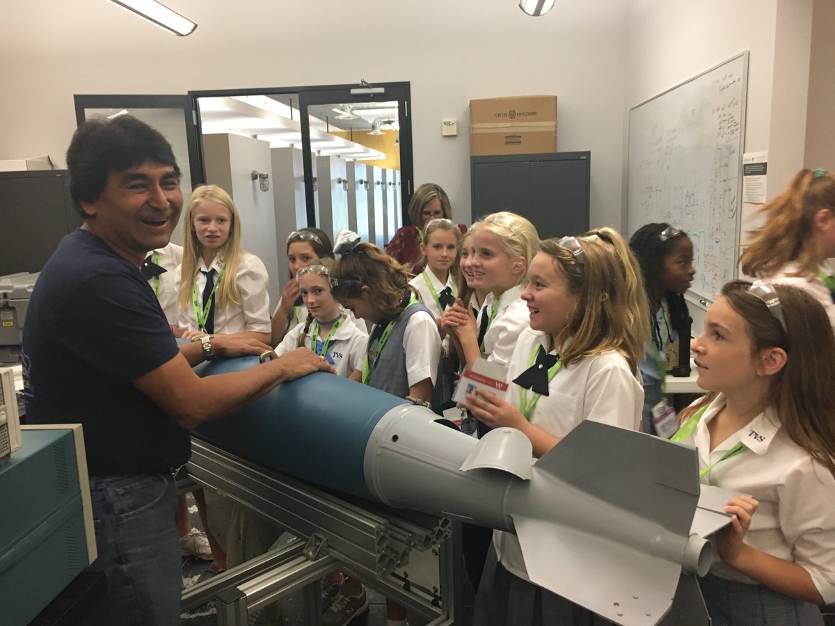 WilliamsRDM's tweet photo. The 5th grade students &amp; teachers from @TVS_Trojans thought #MFGDay17 at @WilliamsRDM was the bomb! https://t.co/qwqpJeAH8P https://t.co/K1IMAXzTyF