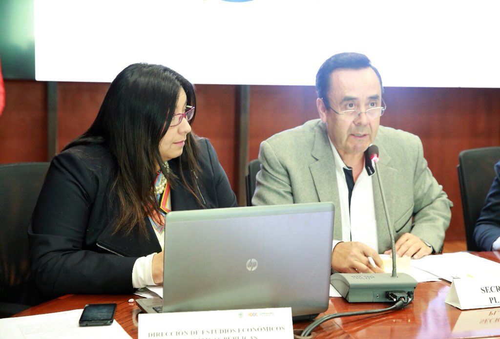 ProspectivaCund's tweet image. #AEstaHora instalamos 3era sesión Consejo Deptal de Política Social #CODEPS, justificando política pública de acción comunal y salud mental.