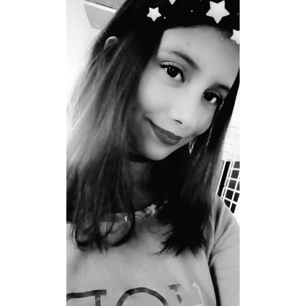 Mariferlorenzoo's tweet photo. #SIGUEMEYTESIGO #SiguemeYTeSigoAlInstante #SIGUEMEYTESIGO #SiguemeYTeSigoDeVuelta #MartesDeGanarSeguidores  feliz día a a♥. https://t.co/BUtOLKxxZa