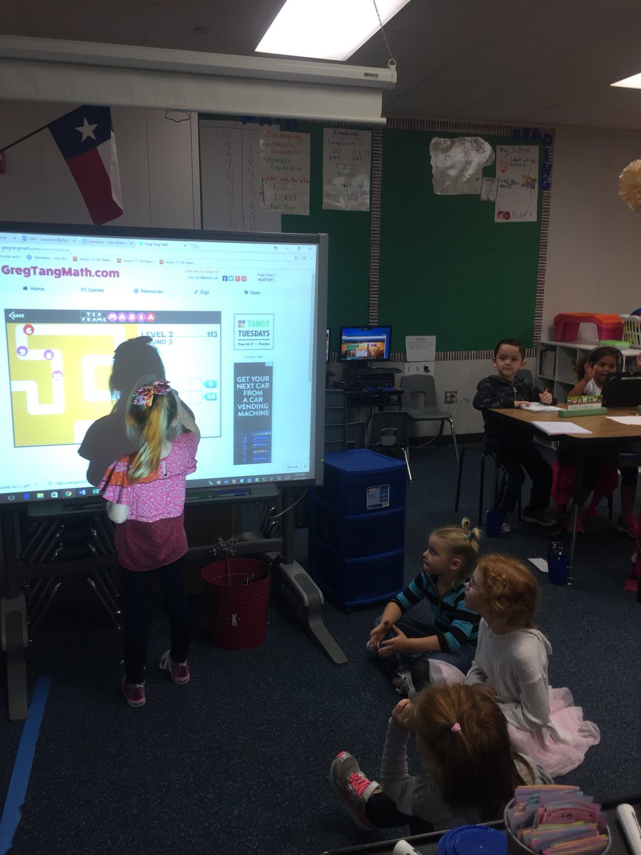 LKoncir's tweet photo. Using the Smartboard to make sets @SampsonElem #kinderLOVEStech #SampsonStrong https://t.co/wugBCs95Ra