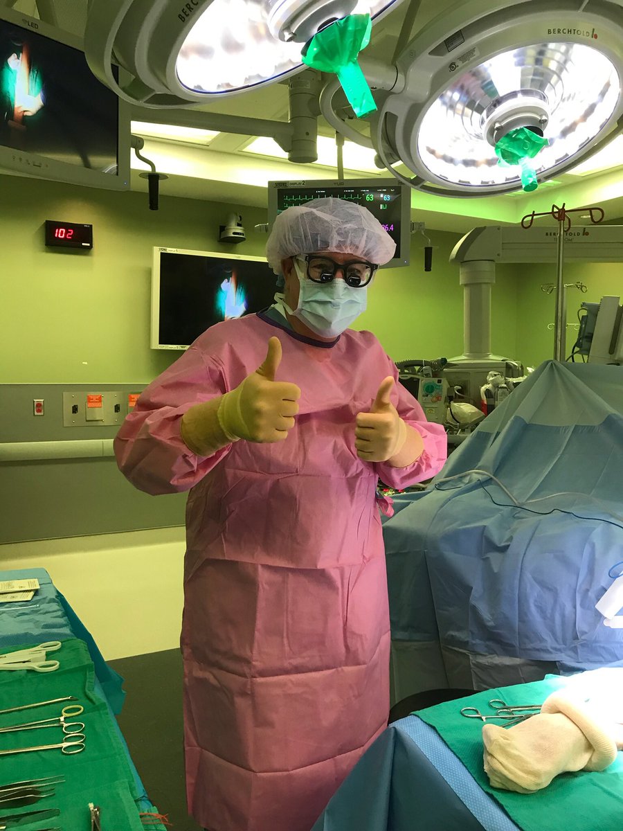CerutiSharon's tweet photo. Our vascular surgeons supporting breast cancer awareness!! Love it! https://t.co/WmQjAOBl0n