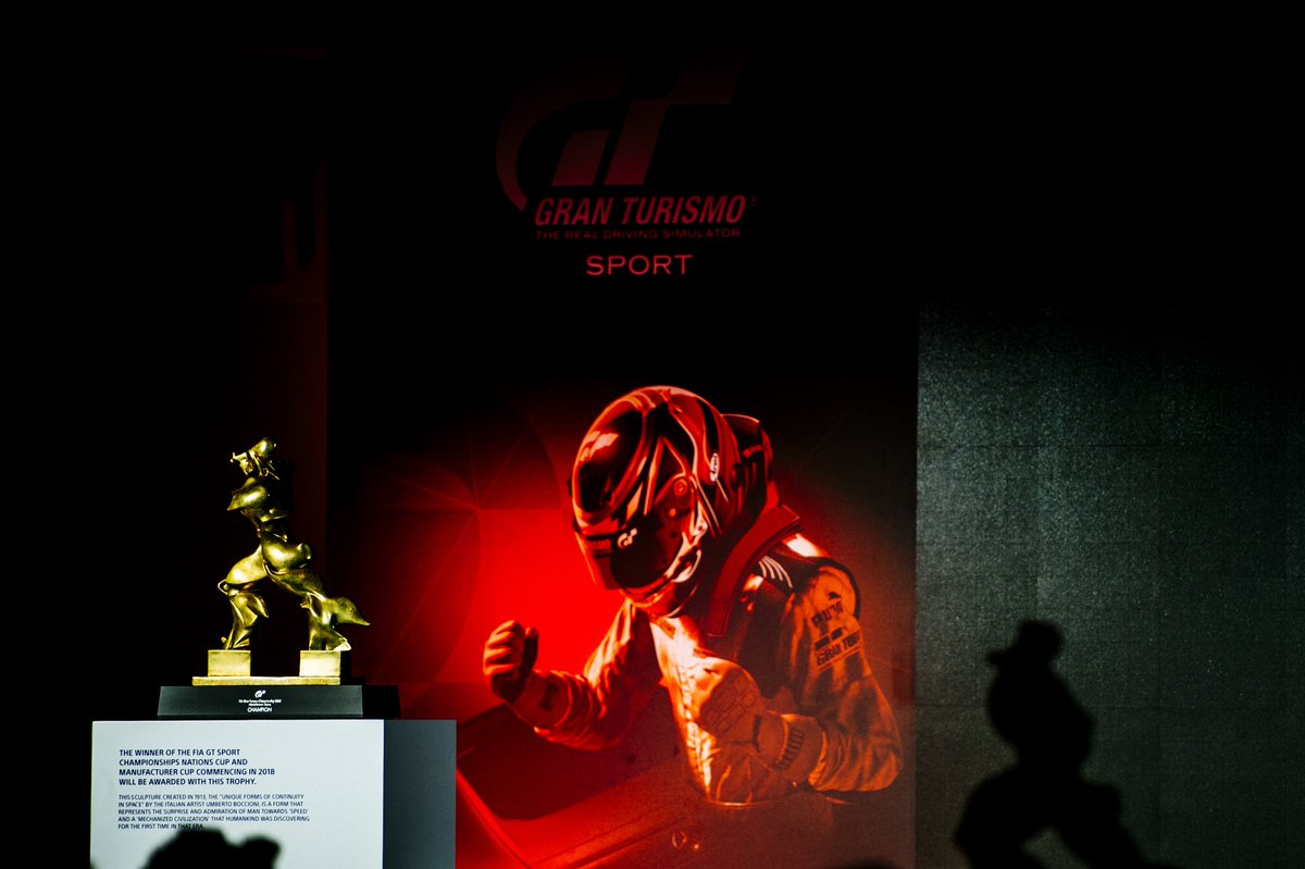 GTHQ's tweet photo. Nog 1 nachtje slapen voor GT Sport!
https://t.co/iCzt2RkIfn https://t.co/JuIsuKvLFO