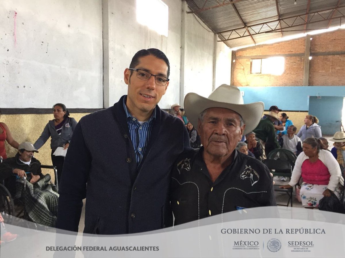 Equipo_OGF's tweet photo. La @SEDESOL_mx en #Cosío #Aguascalientes; participa en el operativo de pago de la Pensión para Adultos Mayores #SedesolContigo #PPAM #65y+ https://t.co/Gjd7Ni0jB0