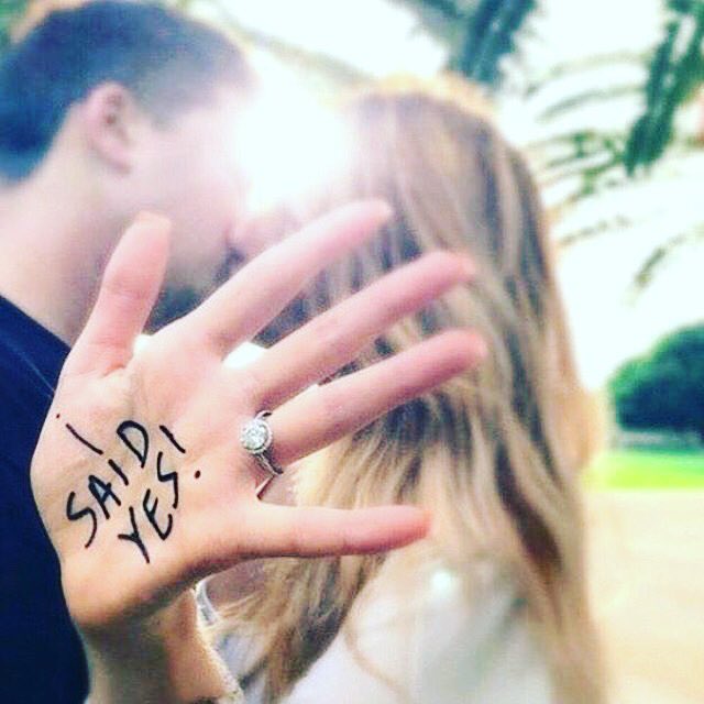 Looking to set a date for 2018? We still have some wkend dates available. Contact us for further info 💞#OaklandsHall #WeddingVenue #Tameside