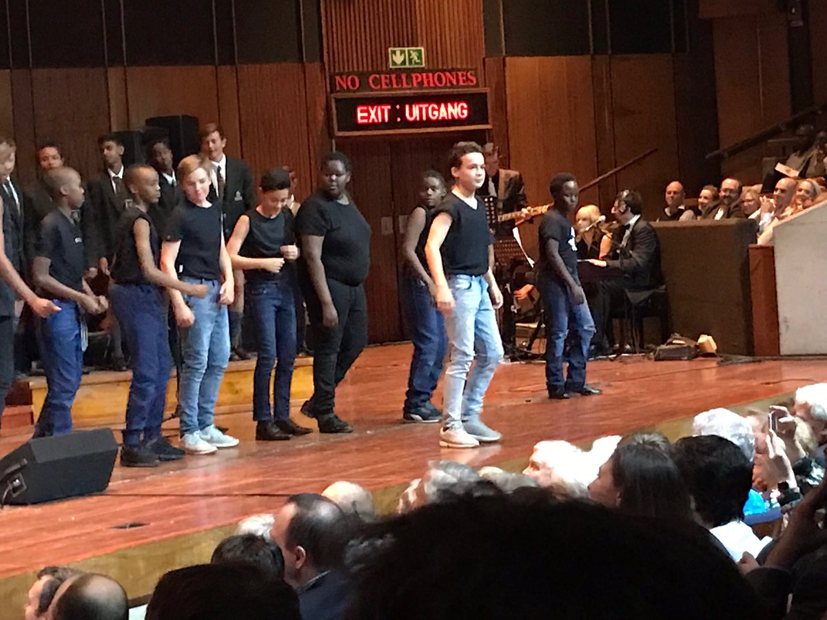 KingEdwardPrep's tweet photo. #prepproduction @KingEdwardPrep A Tribute To Broadway #110 What an exciting and successful evening. https://t.co/wguqmt6FOX